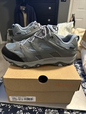 New Youth Merrell Moab 3 Mid Altitude Waterproof Hiking Boots. Size 6 1/2.
