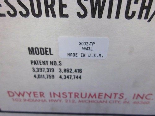 Dwyer 3002-TP Photohelic Pressurer Switch/Gage, 0-2.0" of Water - Picture 9 of 9