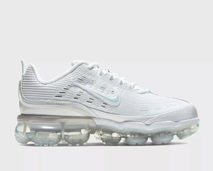 white vapormax size 7