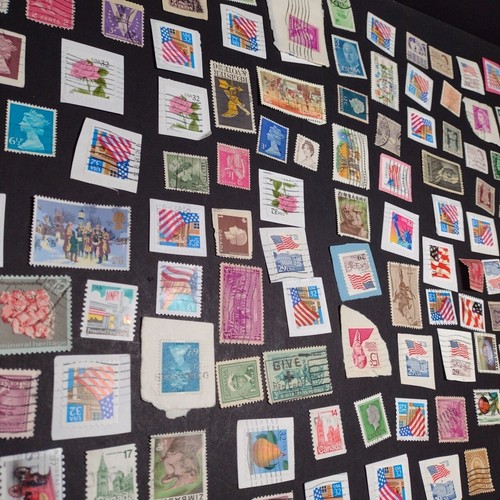 Vintage International Stamp Lot (C1) -Mixed On/Off Paper (Zimbabwe, US, Spain +) - Picture 6 of 8