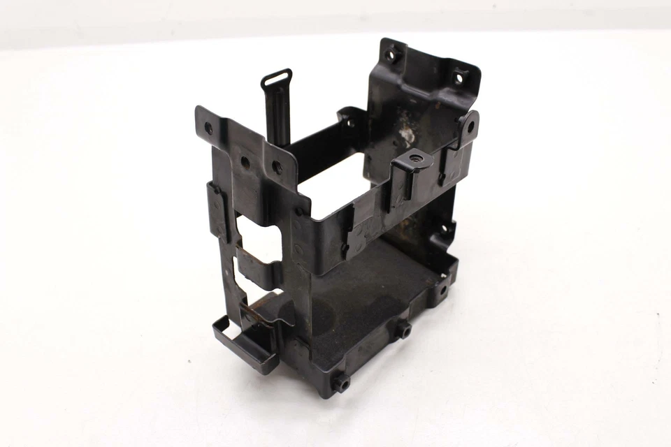 86-06 Kawasaki Vulcan 750 OEM BANDEJA BATERÍA CAJA SOPORTE R13.BX10 Foto 3 de 4