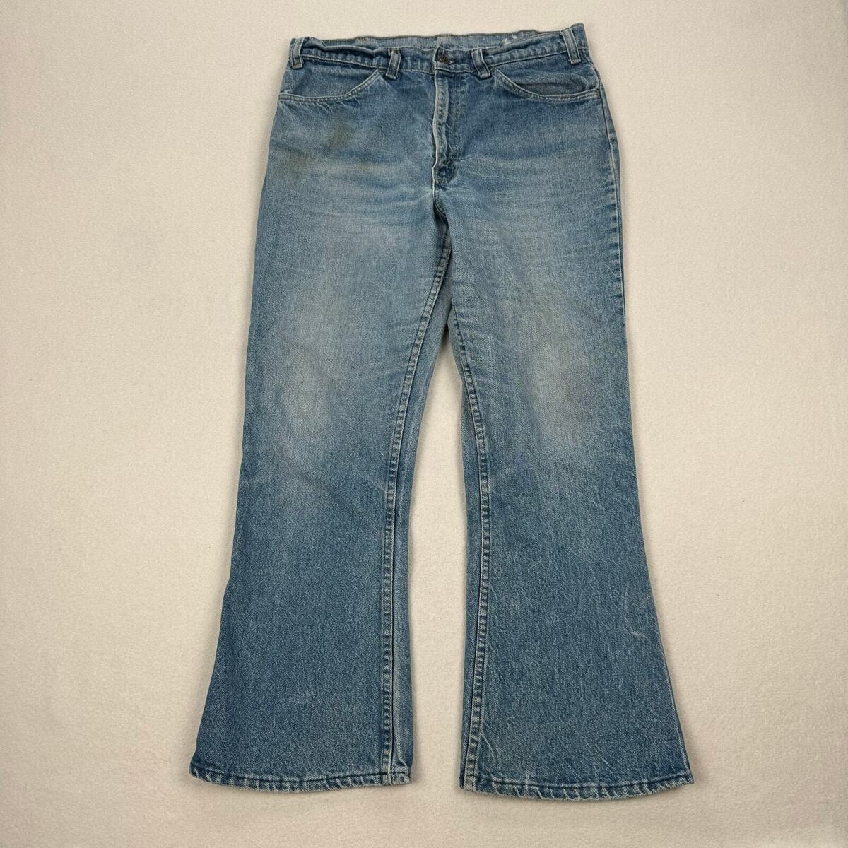 Vintage Levis Jeans 646 32x28 Medium Wash Flare Leg Bell Vintage Levis Jeans 646 32x28 Medium Wash Flare Leg Bell