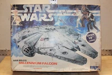 Vintage MPC Star Wars Han Solo's Millennium Falcon Illuminated Model Kit 1-1925