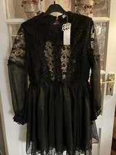 stunning lace dress size L Chiffon Beautiful Detail