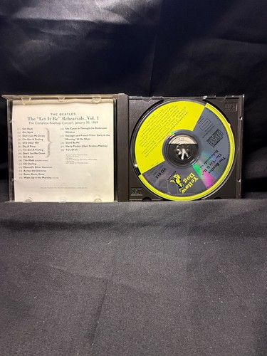 THE BEATLES / 1969 THE ROOFTOP CONCERT CD-LET IT BE- RARE - Picture 2 of 3