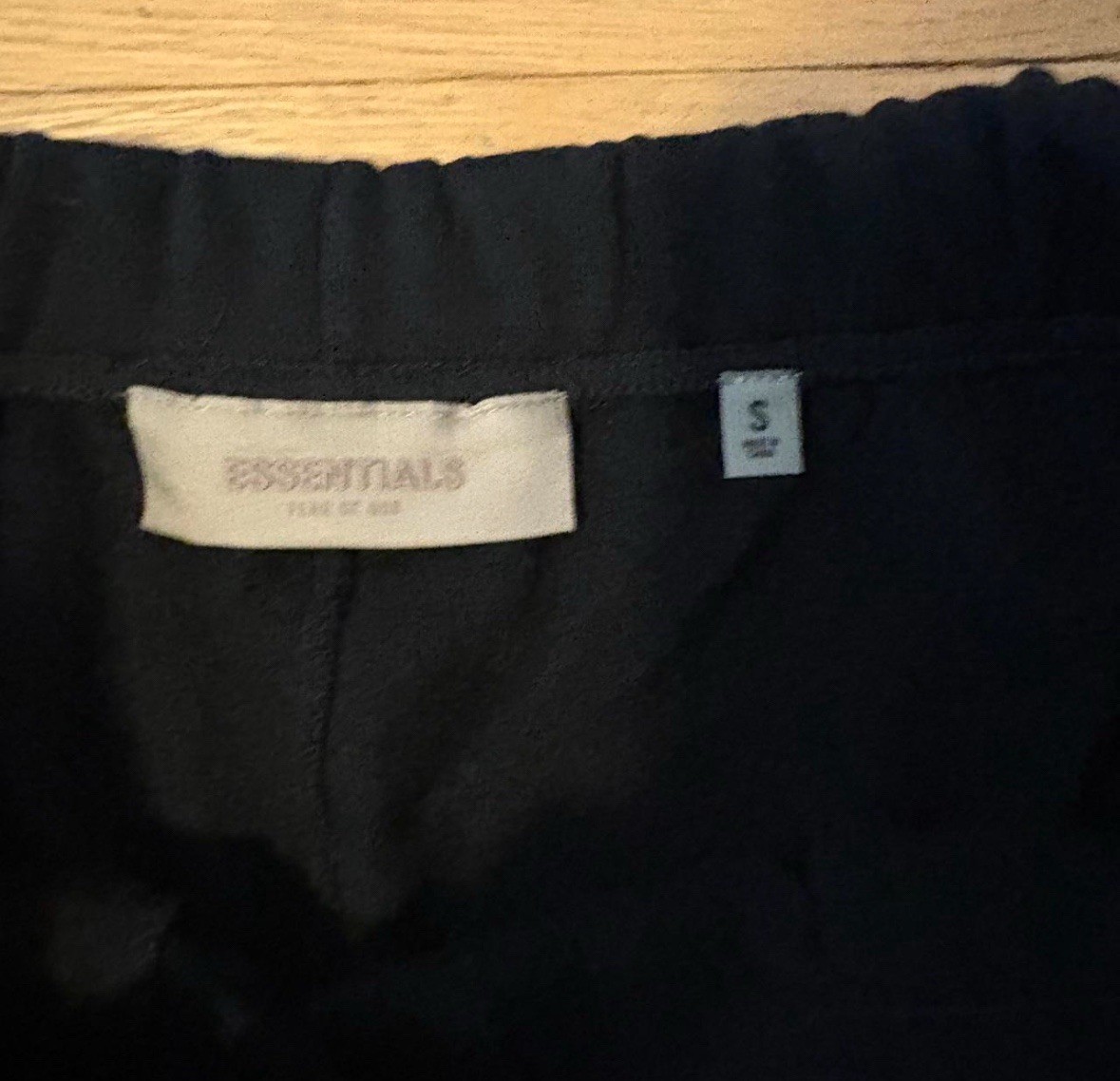 Black essentials Fear of God shorts size small thumbnail 3