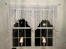 White Lace Floral Scalloped Swag Valance Curtain Fits Double Window 4 Pieces