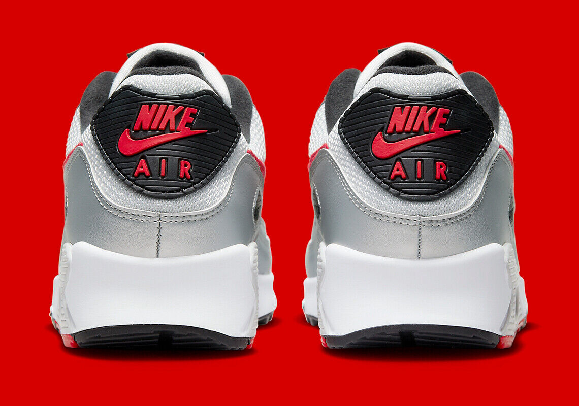 Nike Air Max 90 Silver Bullet Icons Photon Dust University Nike Air Max 90 Silver Bullet Icons Photon Dust University