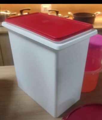 Tupperware ライスストッカー 10kg＋20kgプラスチック製 蓋付き s-l400.jpg