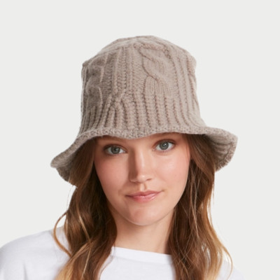 Steve Madden Womans Cable Knit Gray Bucket Hat
