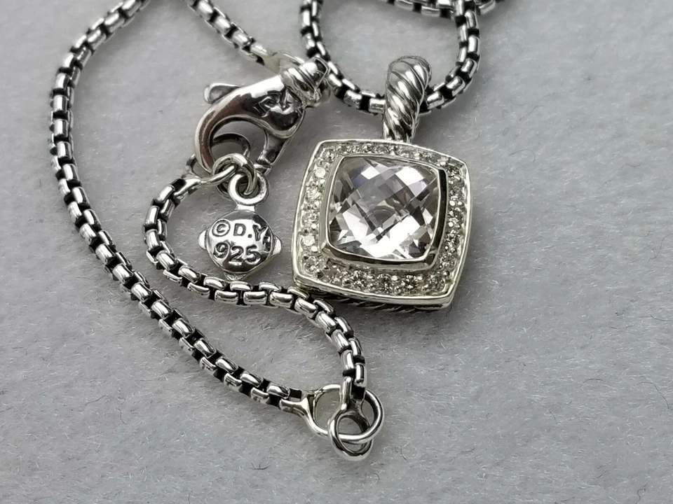 Collar Colgante David Yurman Pequeño Albión Topacio Blanco y Diamantes Cadena 16-17" Foto 4 de 4