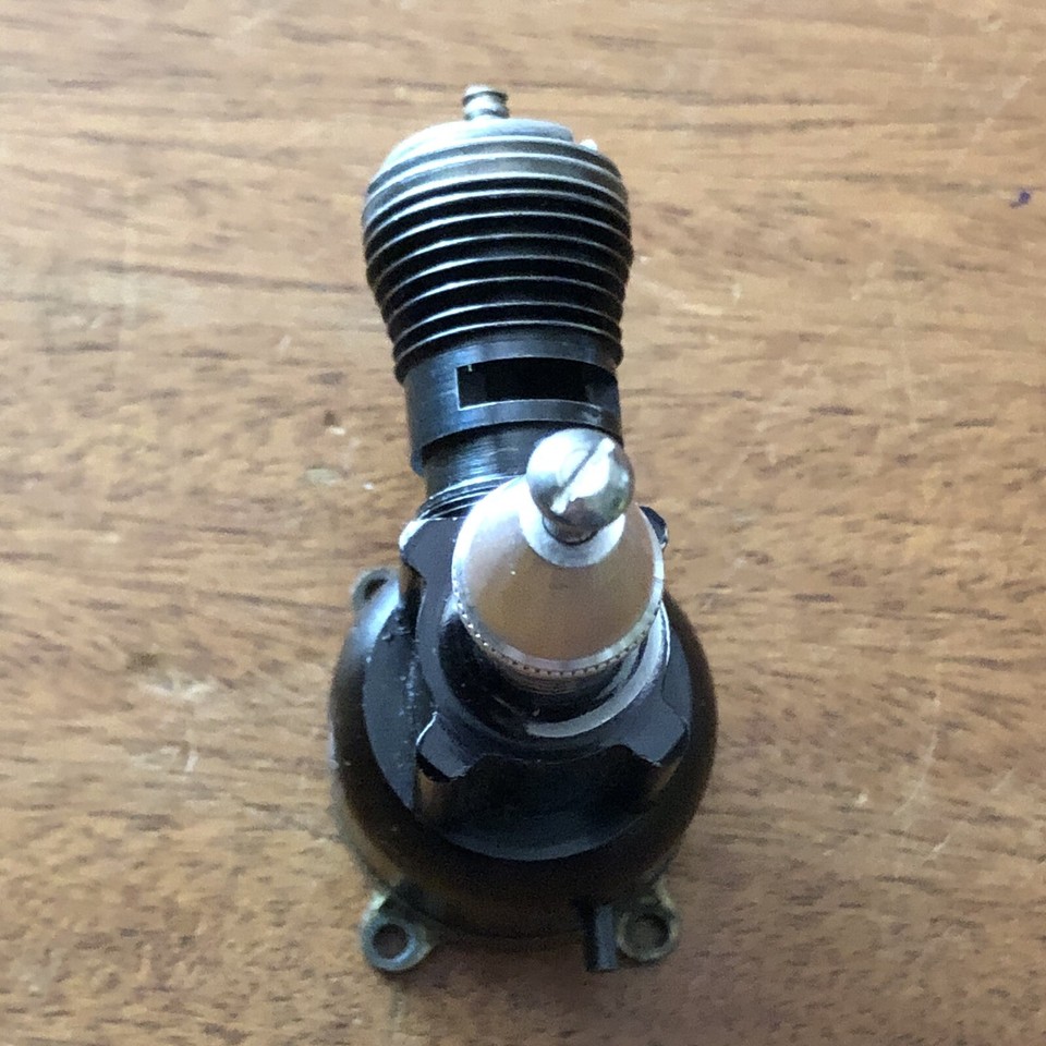 Vtg Cox .049 Airplane Engine Black Widow? with TeeDee box, piston moves ...