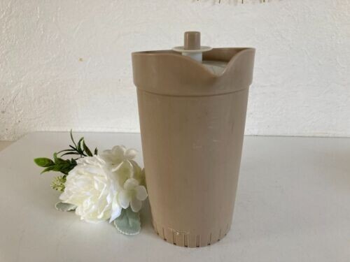 Pichet Tupperware Vintage Avec Couvercle Hermétique - Beige - Hauteur 20 Cm