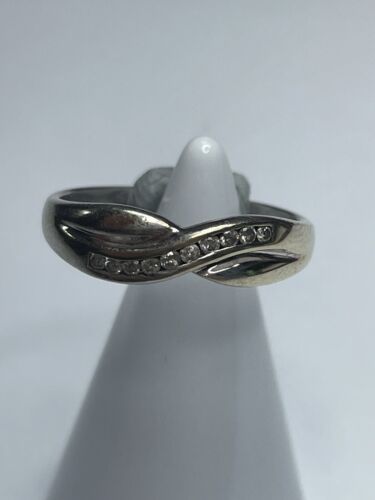 9ct Gold Diamond Ladies RING Sz: N Evaluation Papers: £300 /8821 - Picture 1 of 8