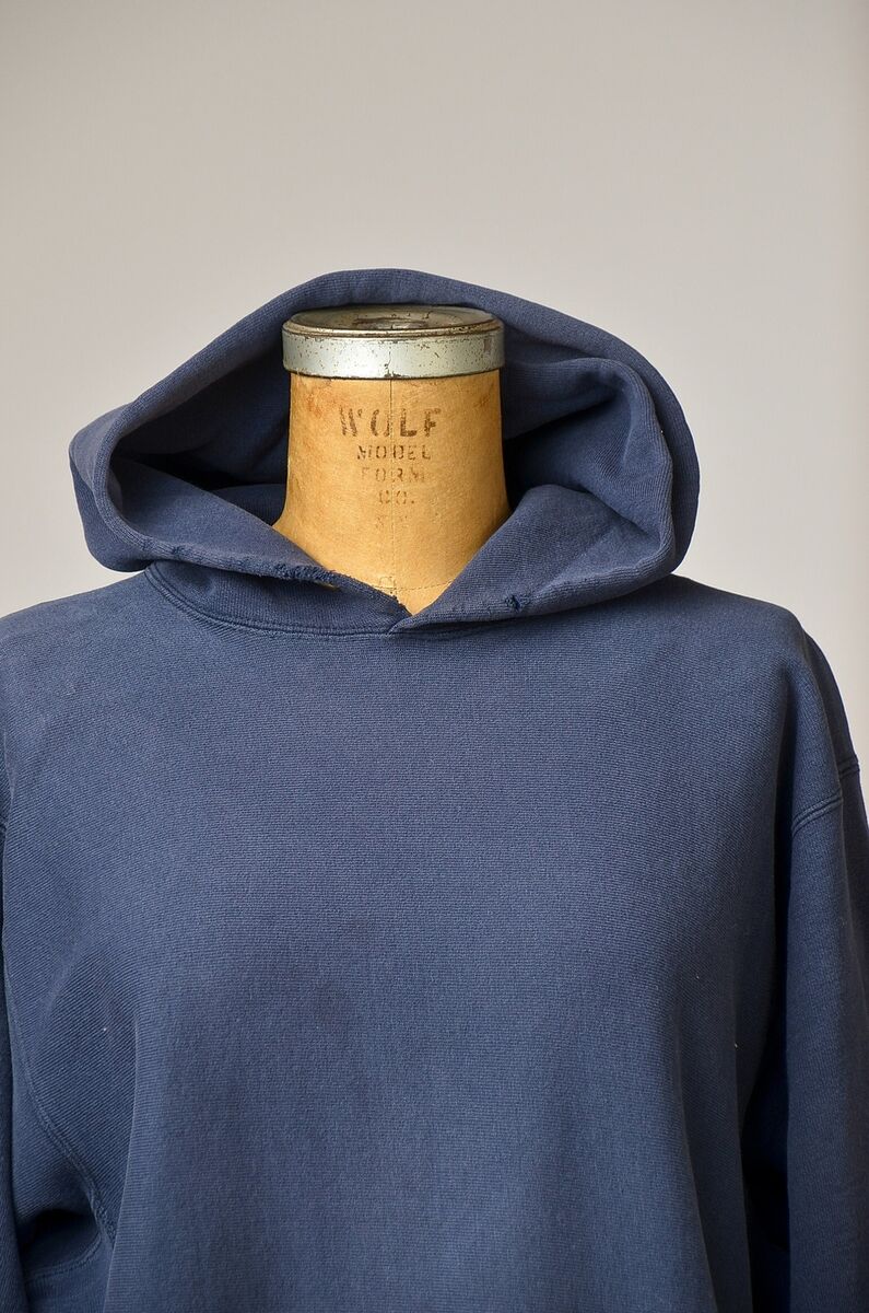 1980s Champion Reverse Weave Blue Hooded Cotton Sweatshirt 1980s Champion Reverse Weave Blue Hooded Cotton Sweatshirt