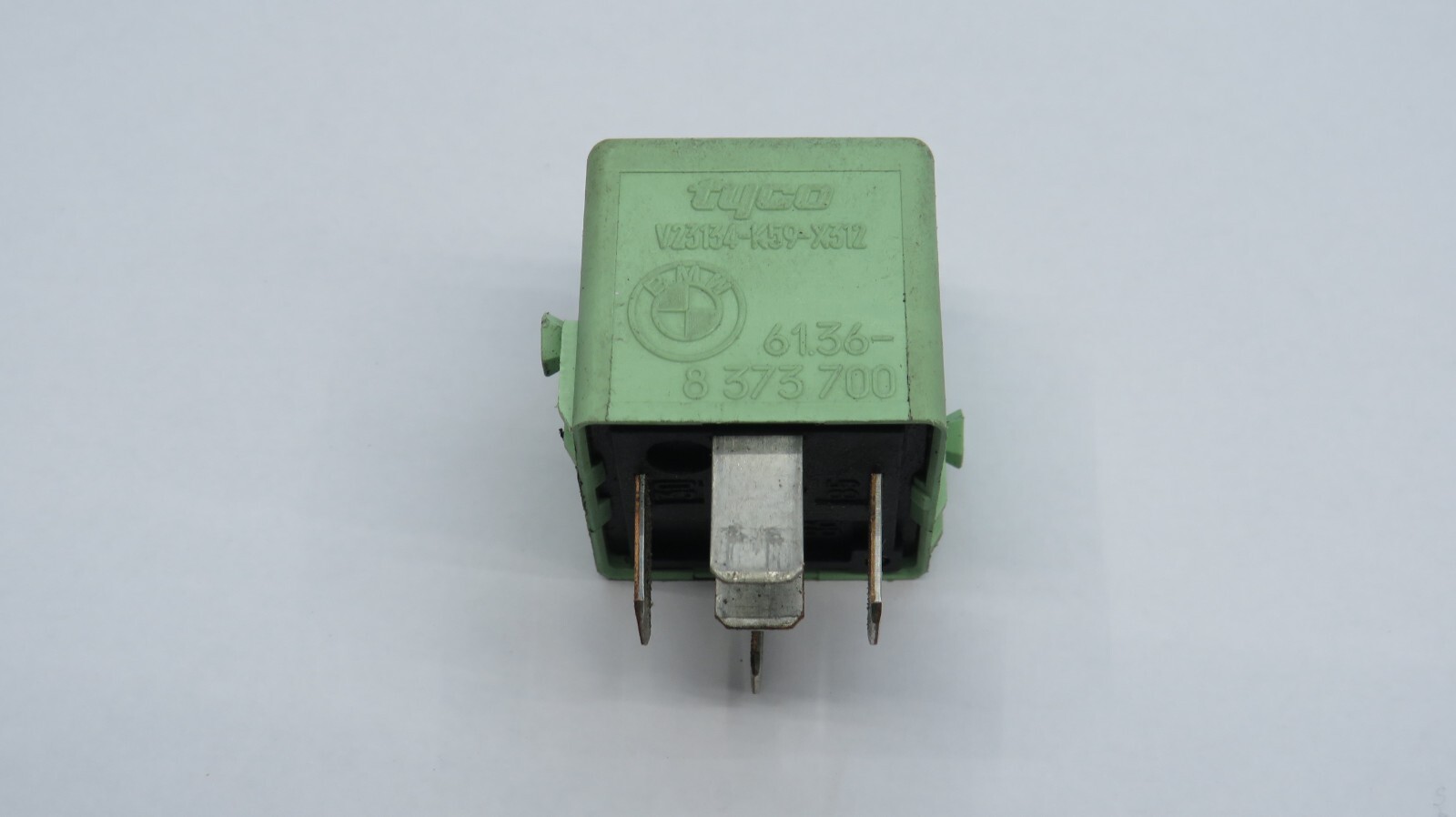 61368373700 BMW E36 E46 E38 E39 E53 Z3 - Relais TYCO V23134-K59 