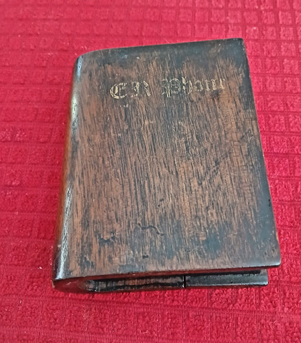 "The Listener by E R Phone" - wood version of crystal set usually in rexine case