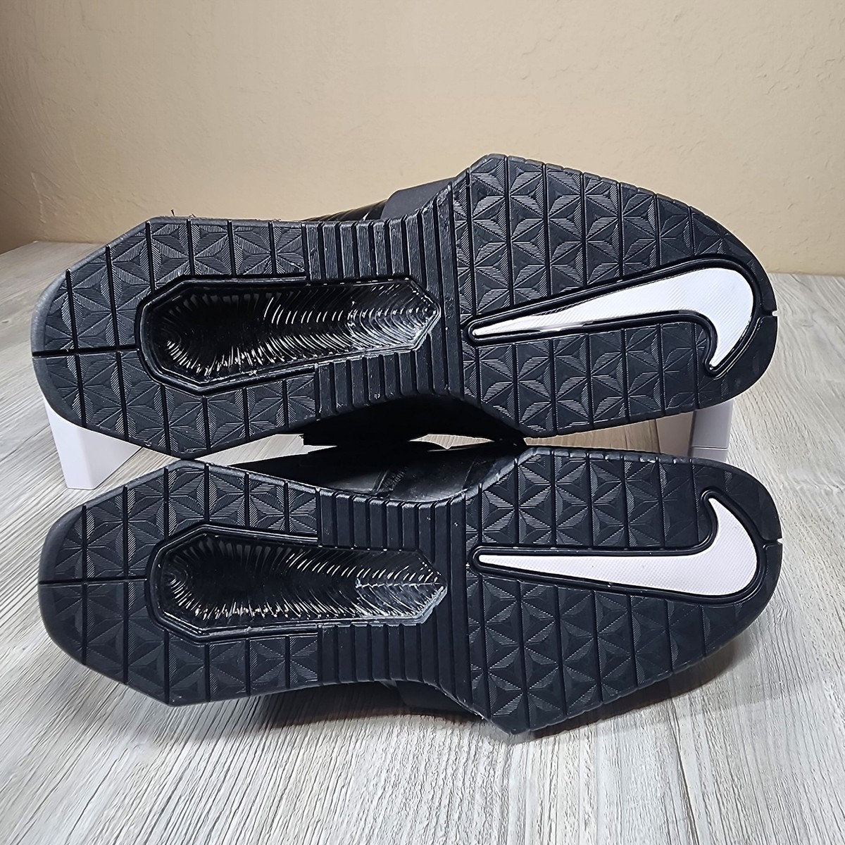 Nike Romaleos 4 Weightlifting Shoes Black/Gray Mens Size 11.5 New