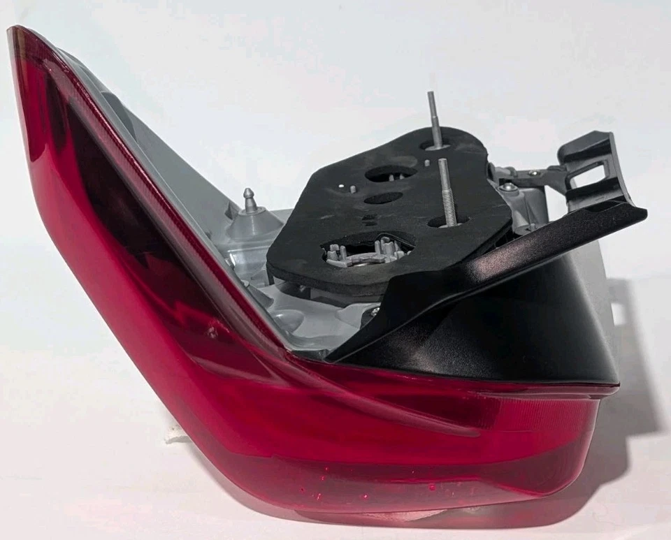 Luz trasera izquierda del lado del conductor para Toyota 4Runner Limited SR5 2010-2013 *VER DESCRIPCIÓN* Foto 3 de 4