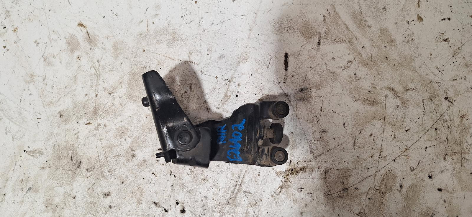 Hyundai ILoad Middle Door Roller TQ  11/2007-03/2021