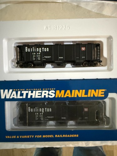 Tolvas cubiertas Walthers MAINLINE ESCALA 2-HO 50'PS2 CB&Q #85059-85060 NUEVAS EN CAJA | Zustand: New