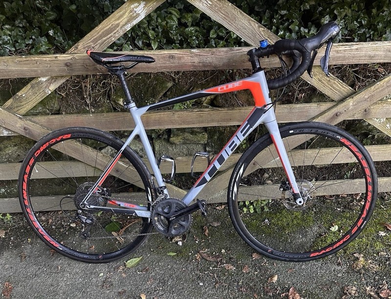 CUBE Attain GTC Pro Carbon Disc Bike, Shimano 105 Hydraulic Discs, Size 58cm