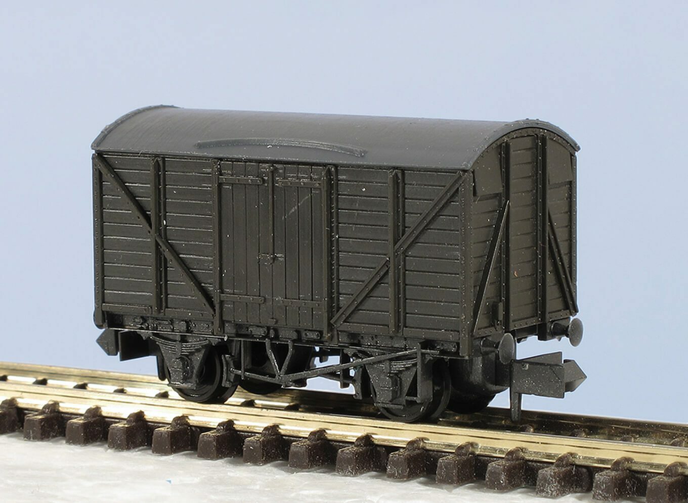 Peco KNR-43 N Gauge BR Standard Box Van Kit