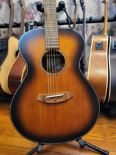 Breedlove Discovery S Concert Bourbon Acoustic Guitar - Honey Burst