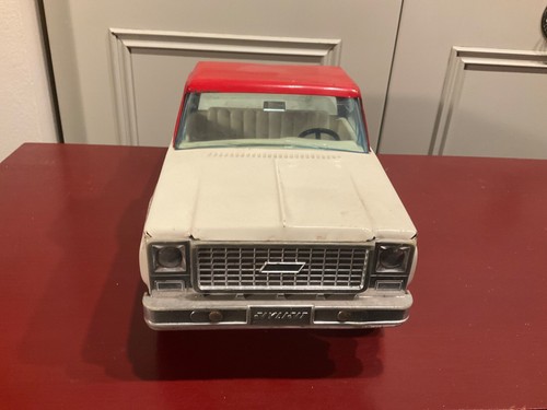 Vintage Nylint True Value Chevy Pickup Truck With Opening Tailgate 1970’s 14”. - Picture 4 of 12