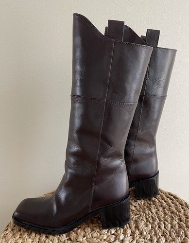 Chanel Interlocking CC Leather Logo Riding Boots, Dark Brown, 40.5 G30170 - Picture 7 of 16