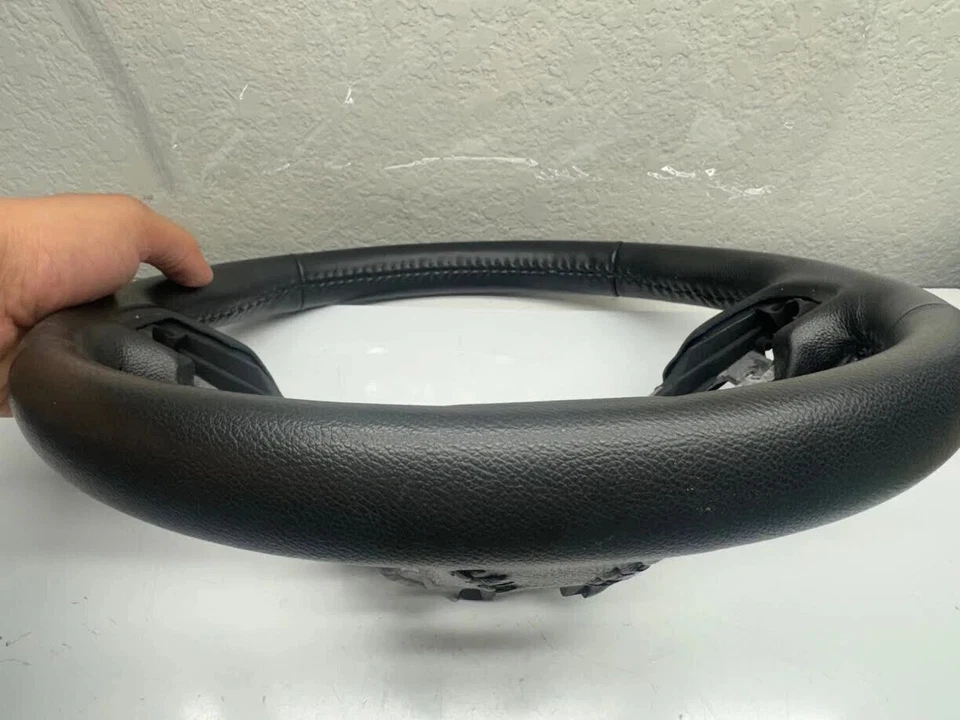 Ford Mustang GT 2015-2019 3,7 L y 5,0 L - Volante ébano original OEM Foto 4 de 4