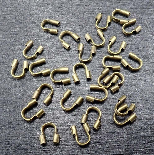 100 Stück Drahtschutz U-förmig – 4,5x4 Mm, Rosévergoldet, Für Schmuckherstellung, Zum Schutz Von Draht & Kordelenden