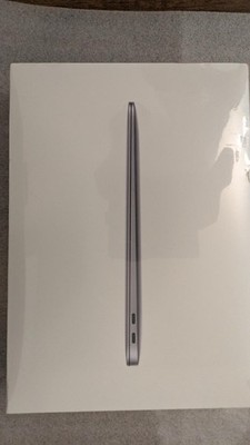 Apple MacBook Air 13.3 in 2020/Apple M1 3.20 GHz, 256 GB 8
