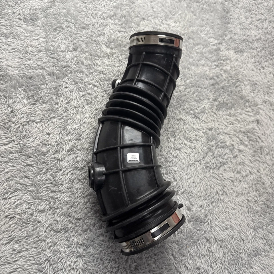 DORMAN 696-053 Air Intake Tube 2008-2012 2.4l Honda Part Refrence 17228-R42-A00 - Image 3 of 4