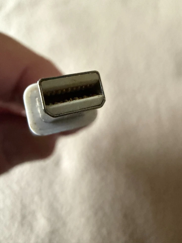 Apple A1463 Thunderbolt 2 to FireWire 800 Adapter - MD464LL/A EMC2591 - Image 3 of 4