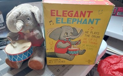 SK Super Toys Toyland Toys Boxed Windup Elegant Elephant Drummer Drum Playing