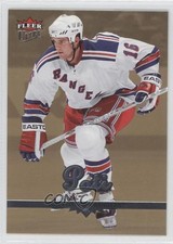 2005-06 Fleer Ultra Gold Medallion Tom Poti #132 0a7