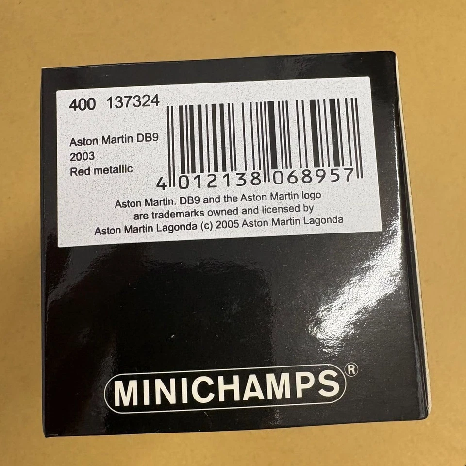 Minichamps 1/43 Aston Martin DB9 rouge métallisé moulé sous pression voiture ... - Photo 3/3