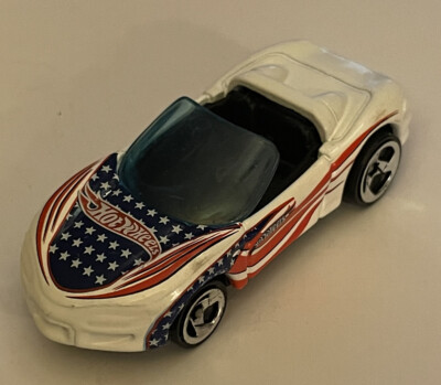 2002 HOT WHEELS CORVETTE STINGRAY III WHITE #187 Patriotic