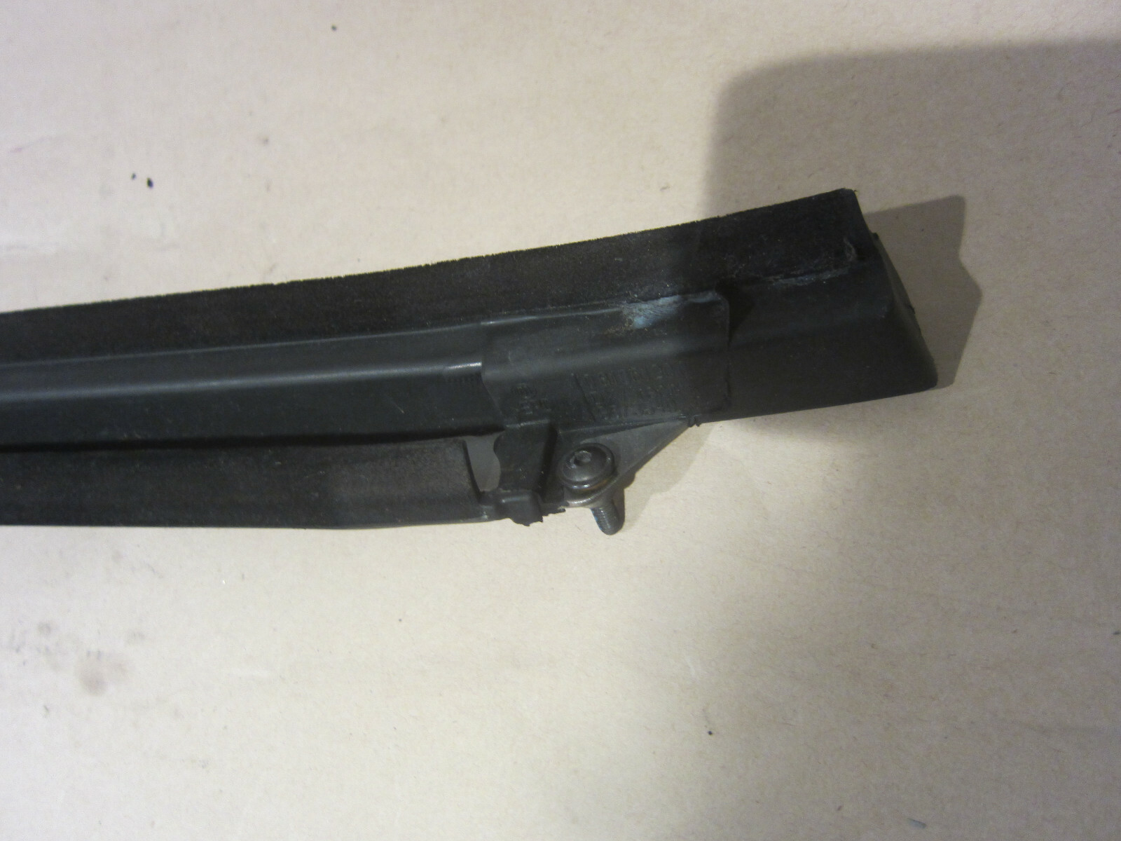 Ferrari 458 - RH Right Door Outer Edge Gasket Seal Rubber - P/N 81361200