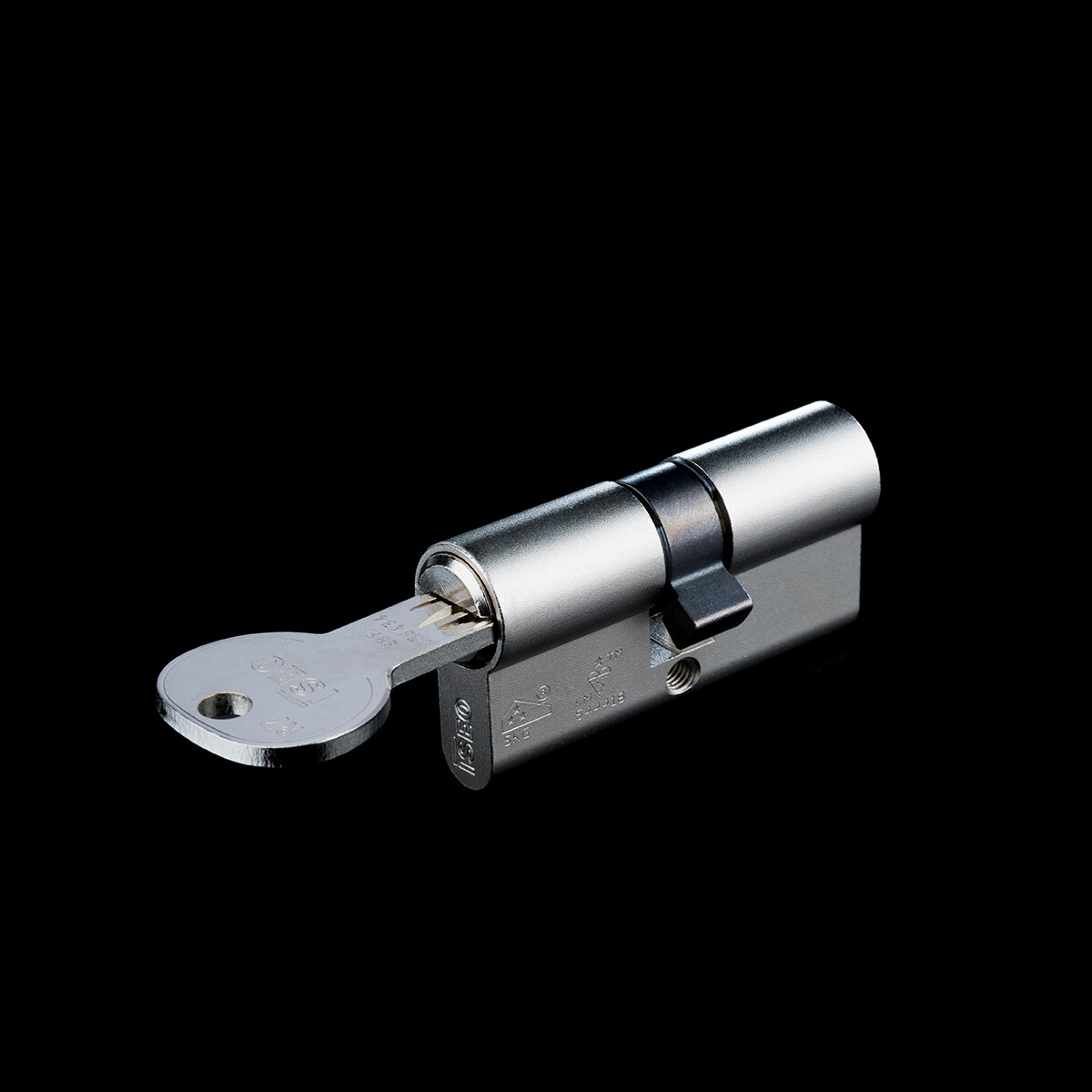 Cilindro Iseo Serrature R6 Plus 35x45 Mm Con 5 Chiavi + 1 Chiave Cantiere, Finitura Nichelata Opaca