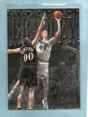 SHAWN BRADLEY - 1998-99 Metal Universe - #73 - Mavericks - $1 