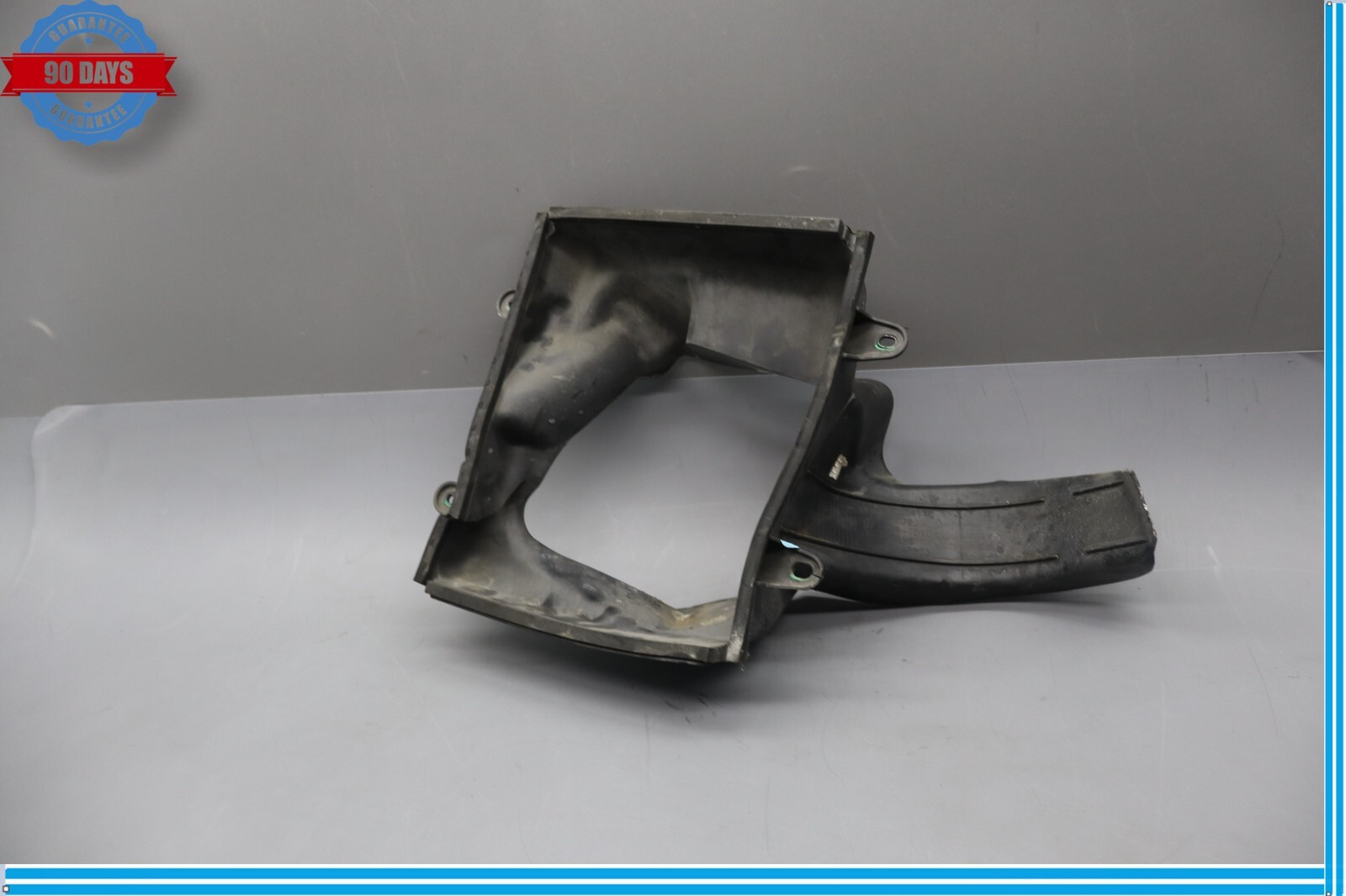14-18 Maserati Ghibli M157 Front Left Side Intercooler Duct Shroud 670004140 Oem