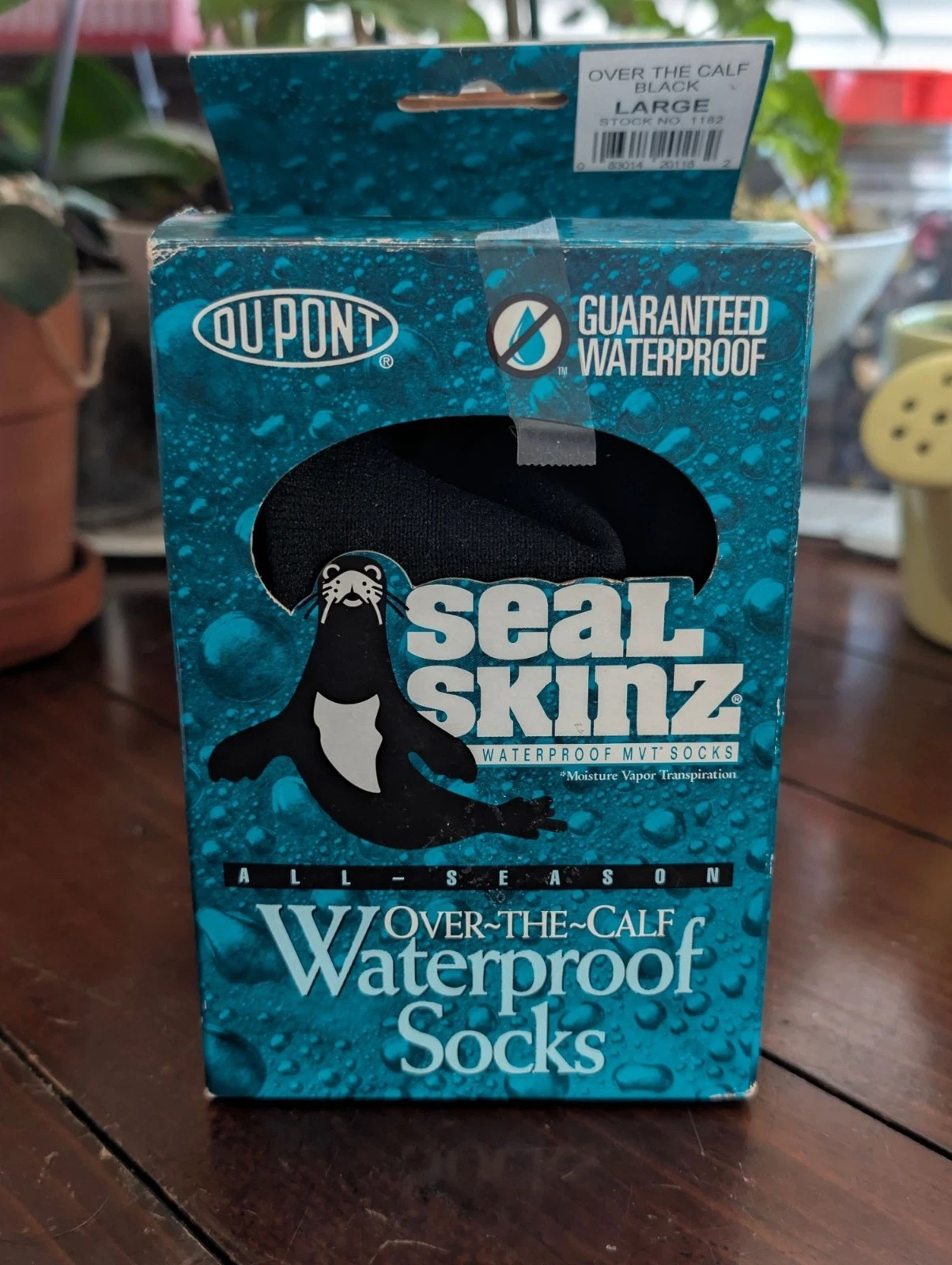 SealSkinz All-Season Over-The-Calf Waterproof Socks Large Black