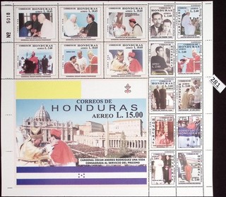 @ HONDURAS 2001 MNH POPE
