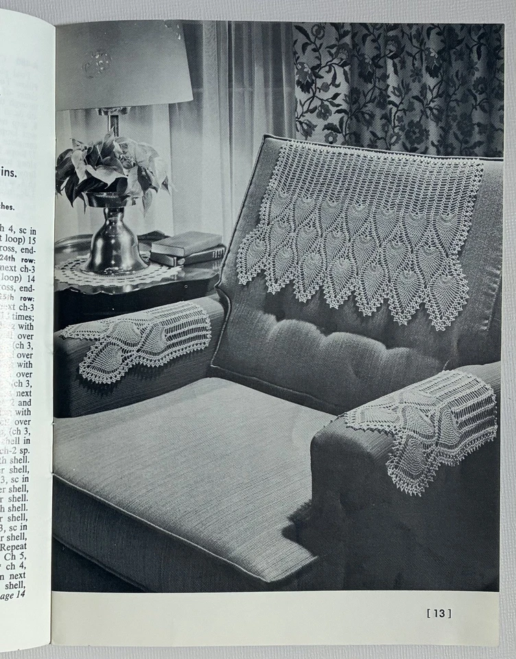 Rare 1964 Vintage Coats & Clarks Old and New Favourites Crochet Pattern Book - Image 4 of 4