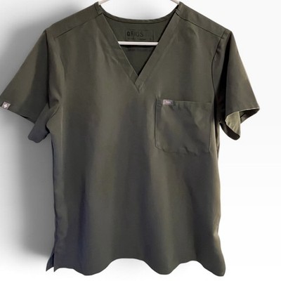 FIGS Moss Green Woman s Catarina  V neck:single chest pocket Scrub Top Size Med