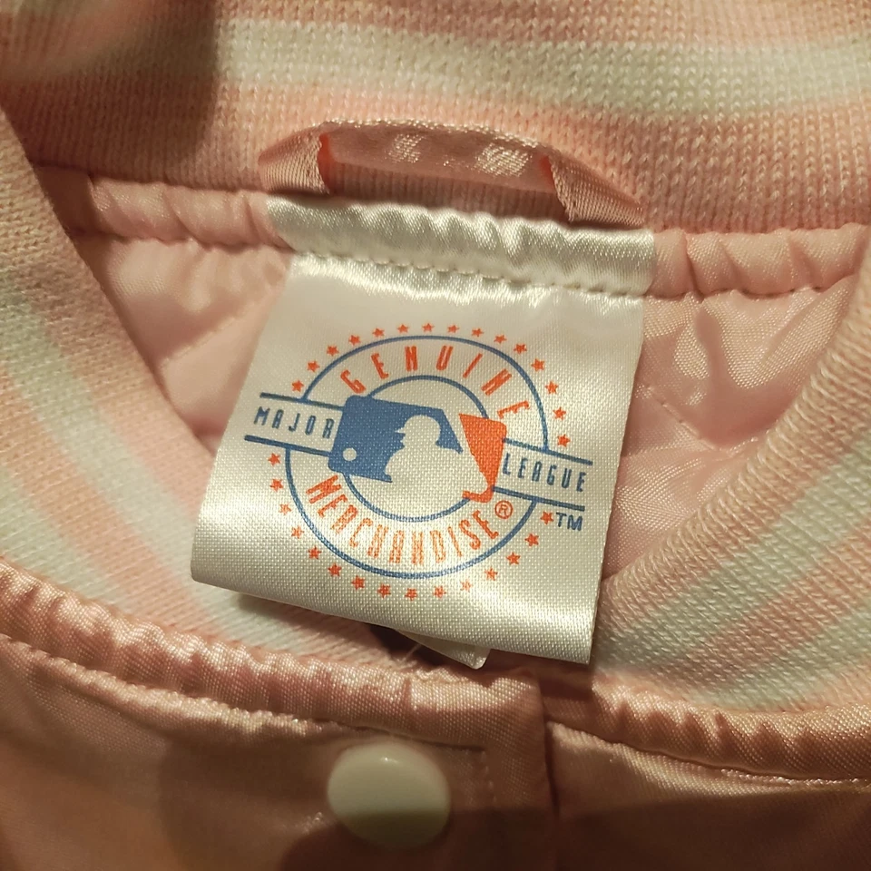 2T MLB официальный, малышей ясельного возраста розовый Chicago Cubs пальто, совершенно новый с ярлыком никогда не носил - Изображение 4 из 4