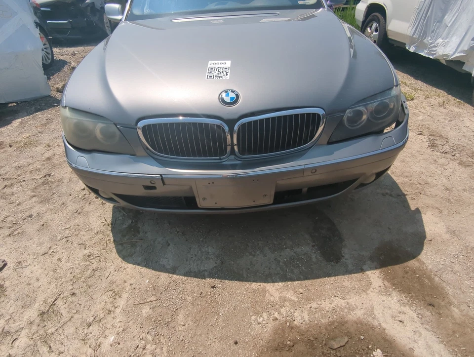 Bmw 750li Front Bumper - Oem ZX6FS Foto 2 de 4