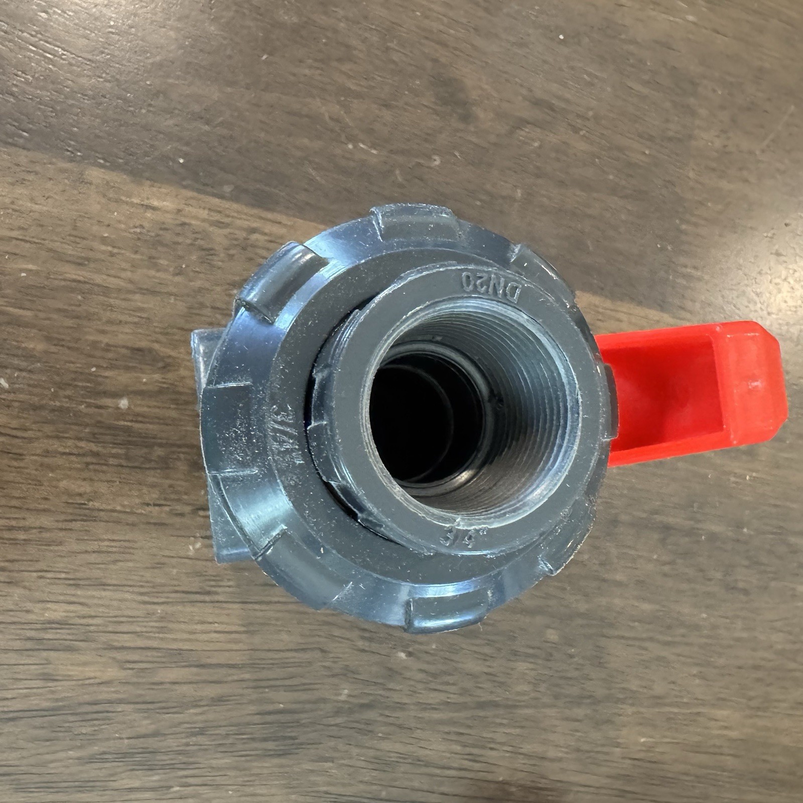 Dernord 3/4 in NPT PVC True Union Ball Valve Manual Red Handle 150 psi